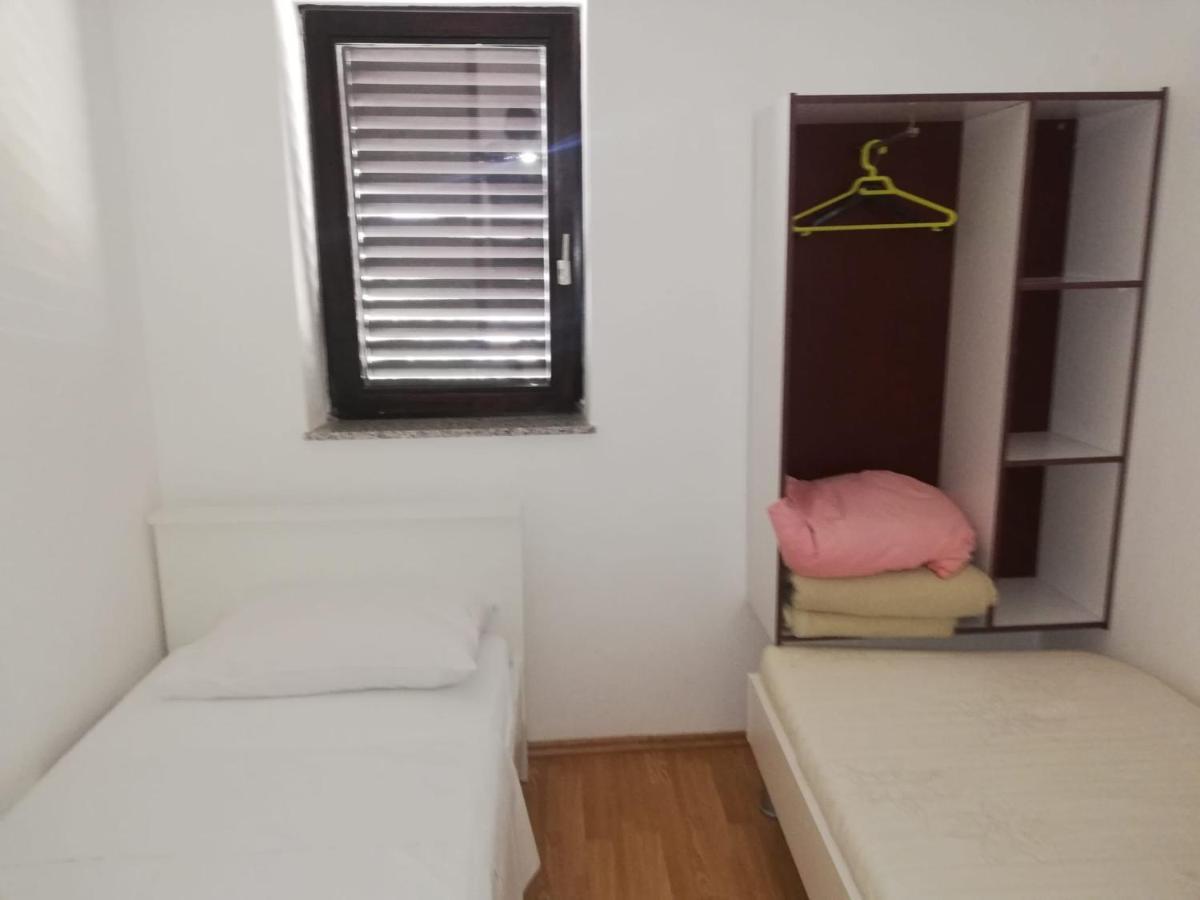 Iva/Sepac 1 Apartment Đảo Krk Ngoại thất bức ảnh