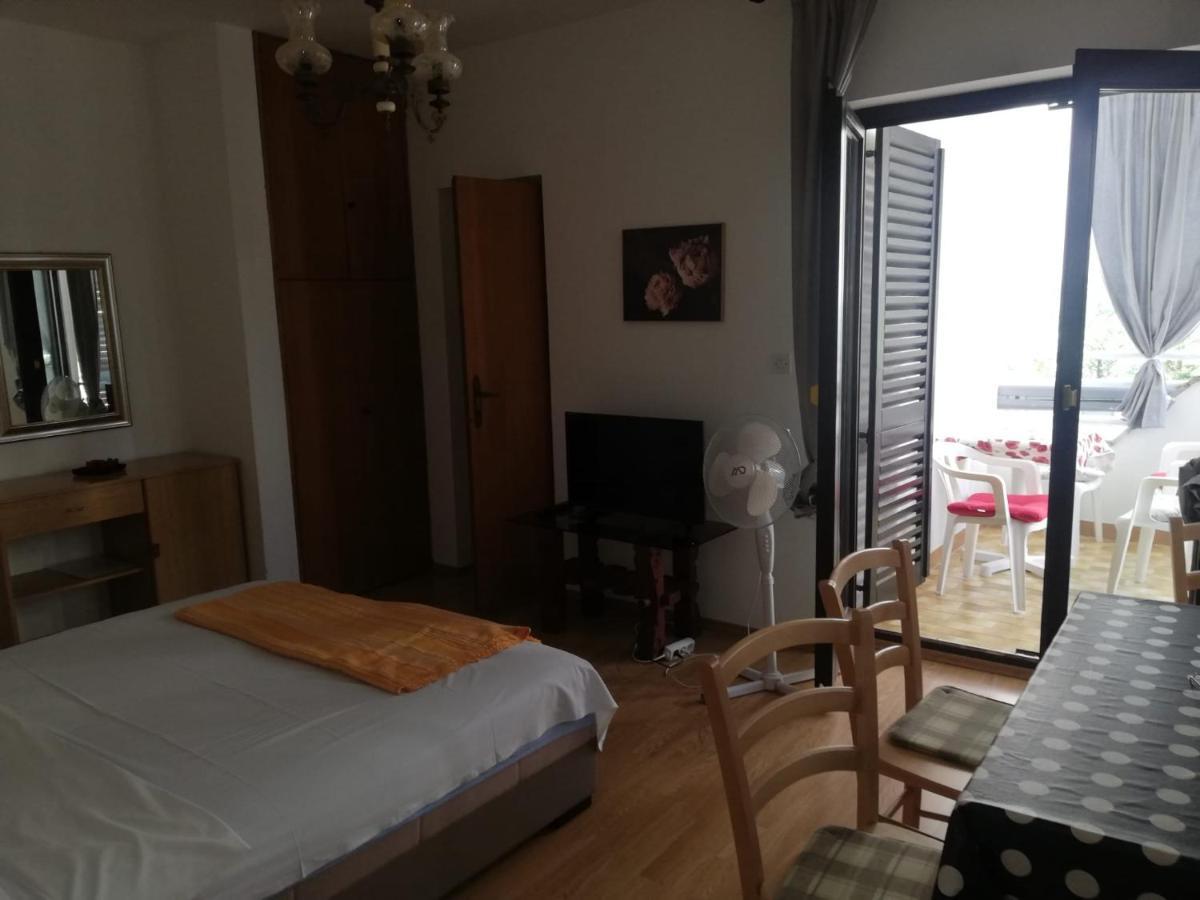 Iva/Sepac 1 Apartment Đảo Krk Ngoại thất bức ảnh